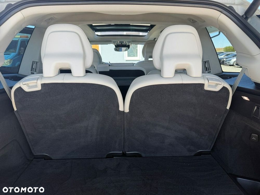 Volvo XC 90 - 12
