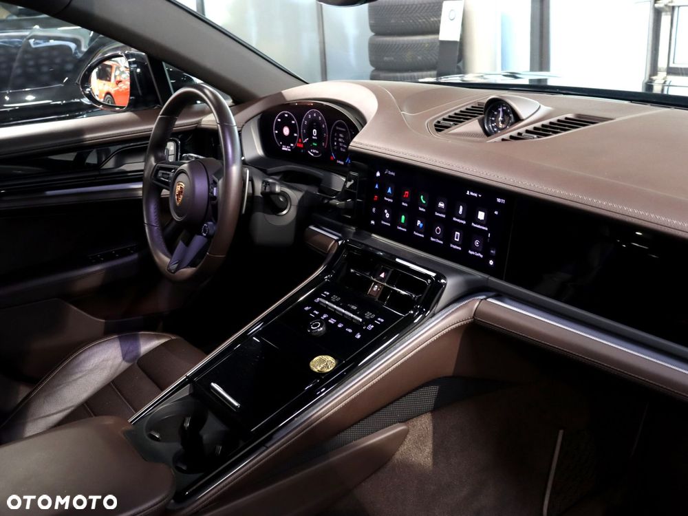 Porsche Panamera 4 E-Hybrid PHEV - 19
