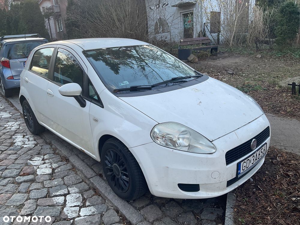 Fiat Grande Punto - 31