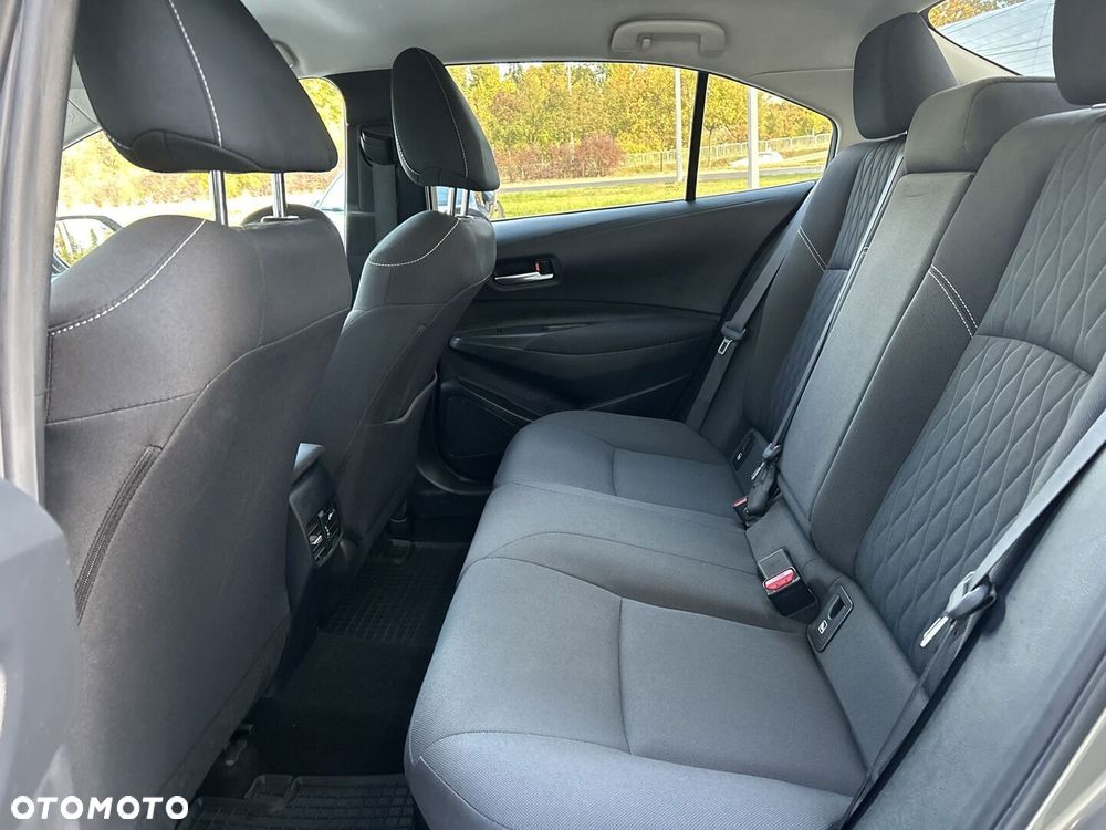 Toyota Corolla 1.8 Hybrid Comfort - 23