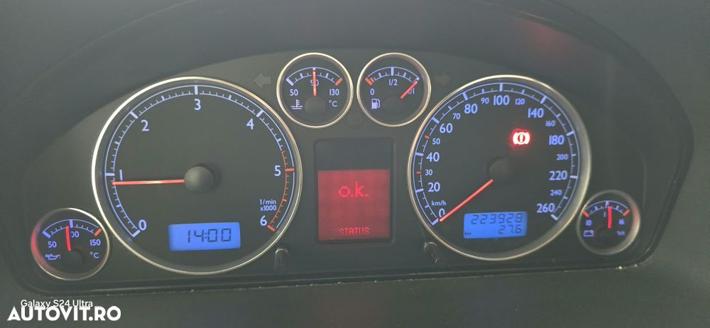 Volkswagen Sharan 2.0 TDI Comfortline - 8