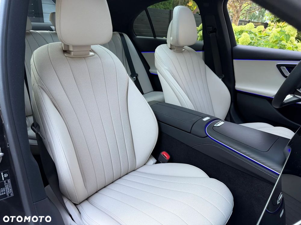 Mercedes-Benz Klasa E 220 d mHEV 4-Matic AMG 9G-Tronic - 16