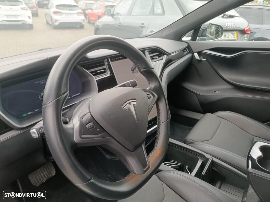 Tesla Model S 75D - 4