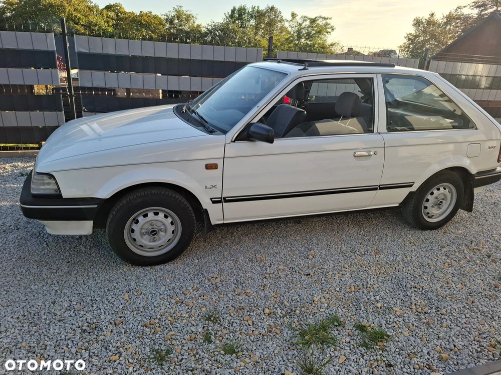 Mazda 323 - 21