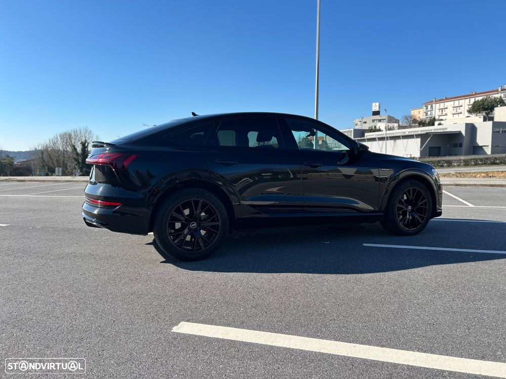 Audi e-tron 50 quattro S line - 24