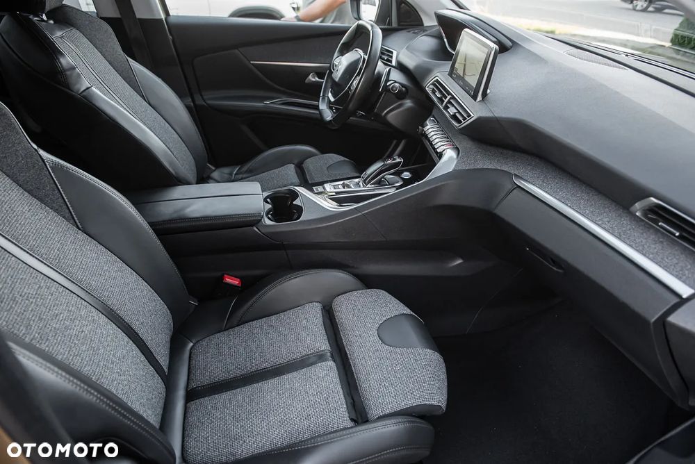 Peugeot 5008 1.6 THP Allure S&S EAT6 - 9