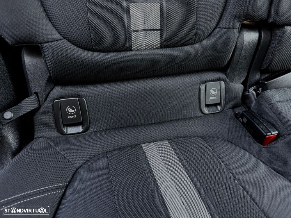 BMW 218 Active Tourer d Line Sport - 30