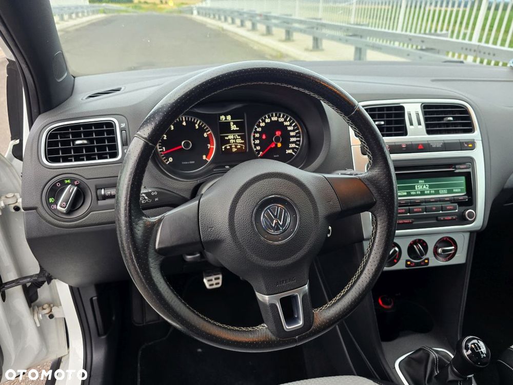 Volkswagen Polo 1.2 TSI Cross Urban White - 8