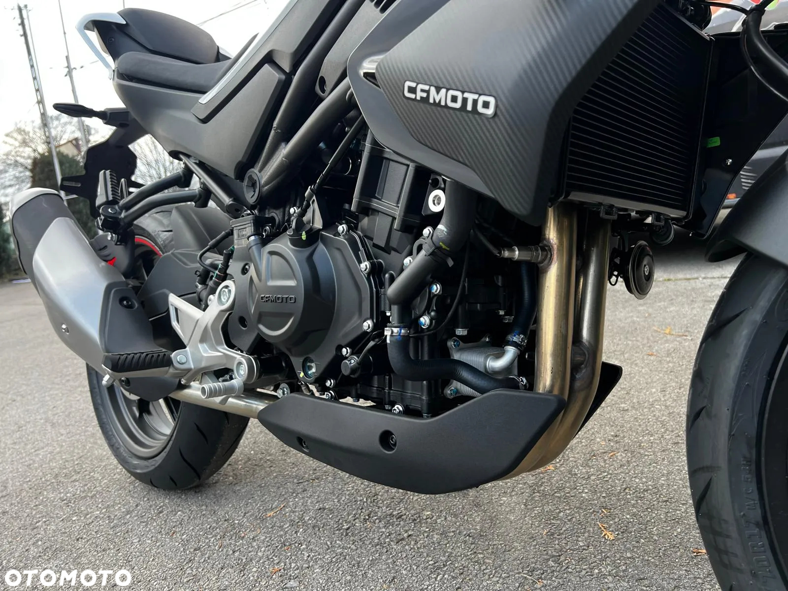 CFMoto NK - 12