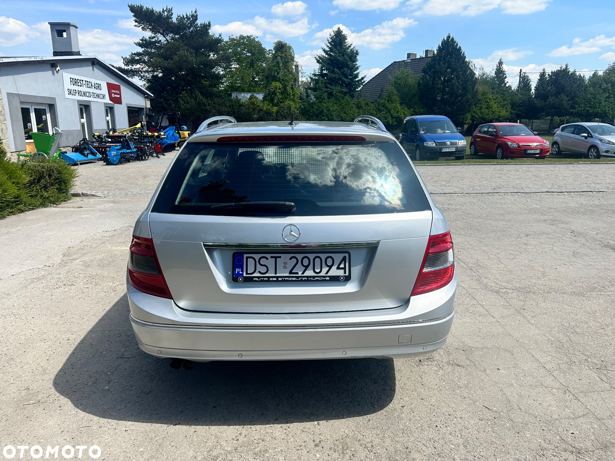 Mercedes-Benz Klasa C 180 T CGI Automatik BlueEFFICIENCY Avantgarde - 11