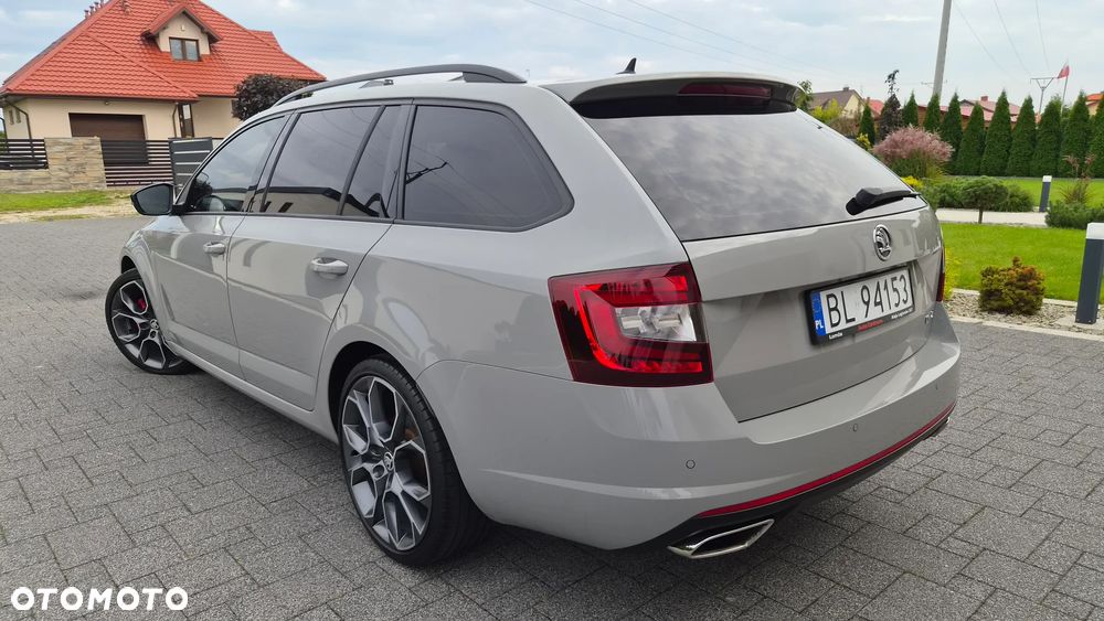 Skoda Octavia 2.0 TDI DSG RS - 3