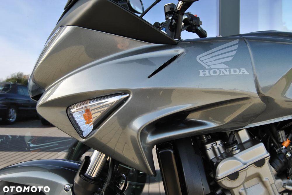 Honda CBF - 17