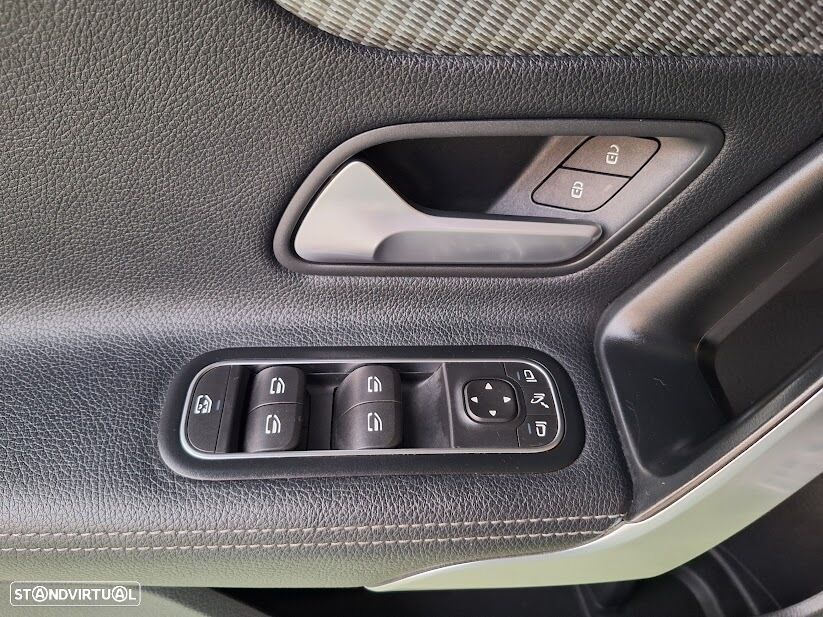 Mercedes-Benz A 200 d Progressive Aut. - 11