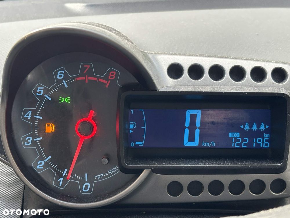 Chevrolet Aveo - 9