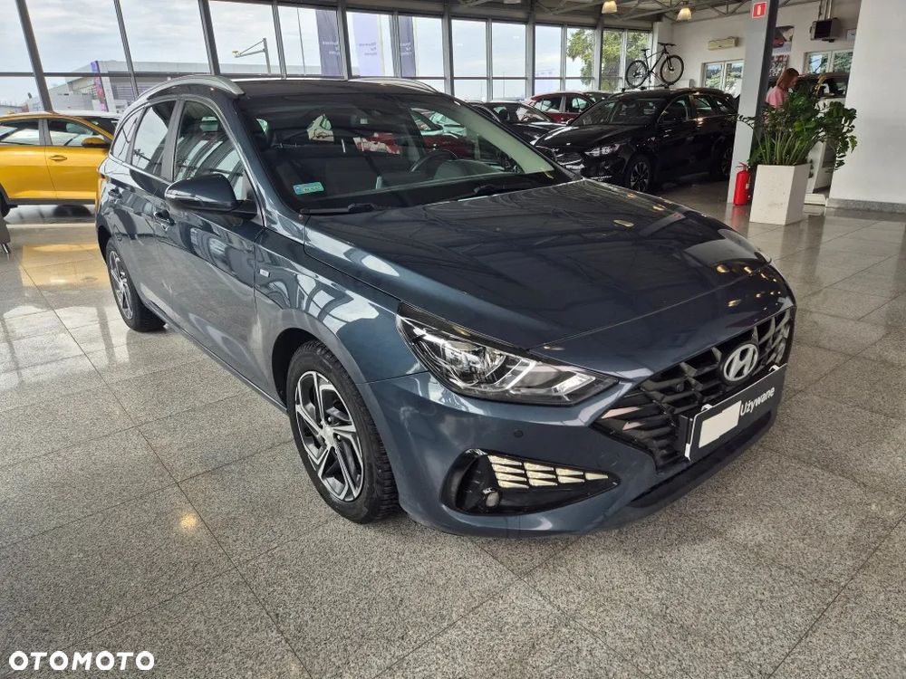Hyundai i30 1.5 T-GDI 48V Comfort DCT - 4