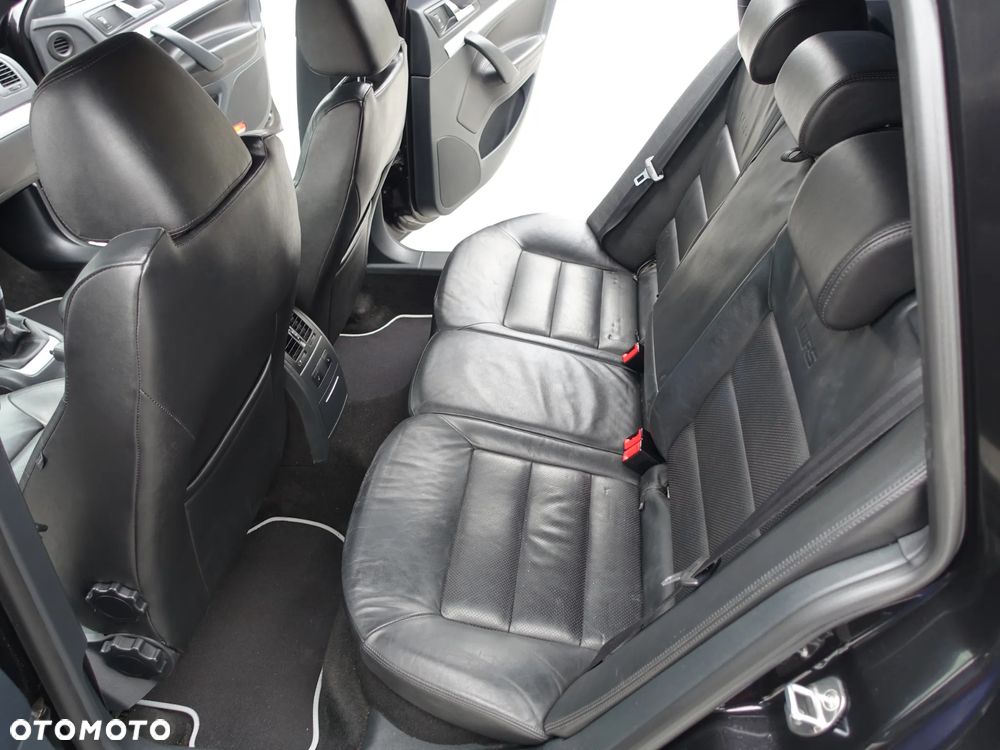 Skoda Octavia 2.0 TDI CR DPF RS - 12