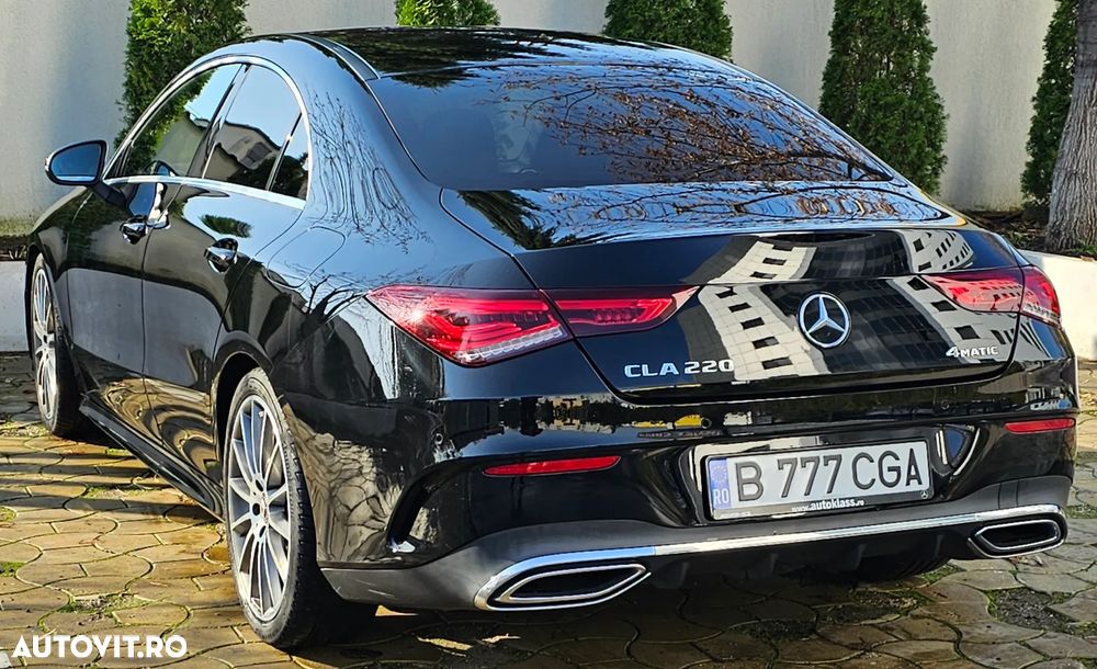 Mercedes-Benz CLA 220 Shooting Brake 7G-DCT AMG Line - 11