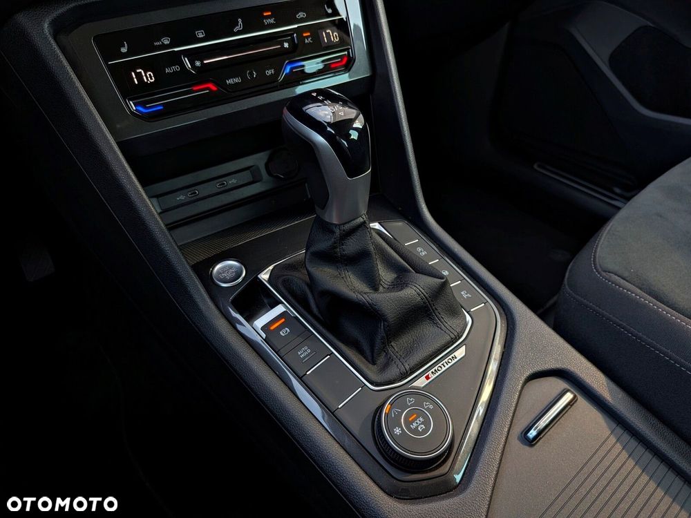 Volkswagen Tiguan 2.0 TSI 4Mot Elegance DSG - 29