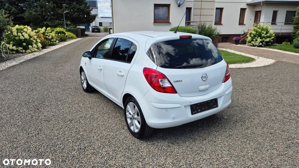 Opel Corsa 1.4 16V Active - 4