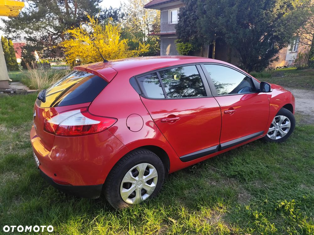 Renault Megane 1.6 16V 100 Authentique - 4
