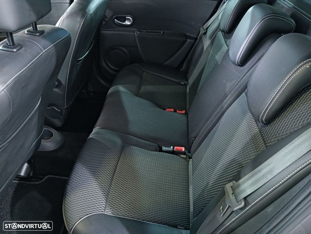 Renault Clio Break 1.5 dCi Dynamique S - 19