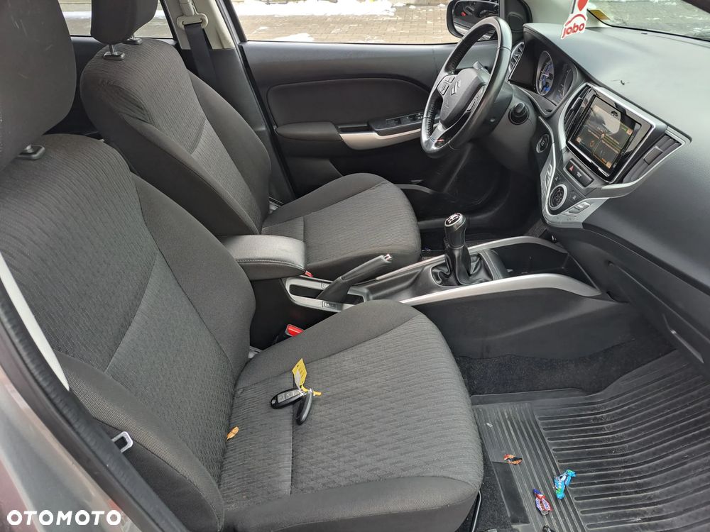 Suzuki Baleno 1.0 T Premium Plus - 3