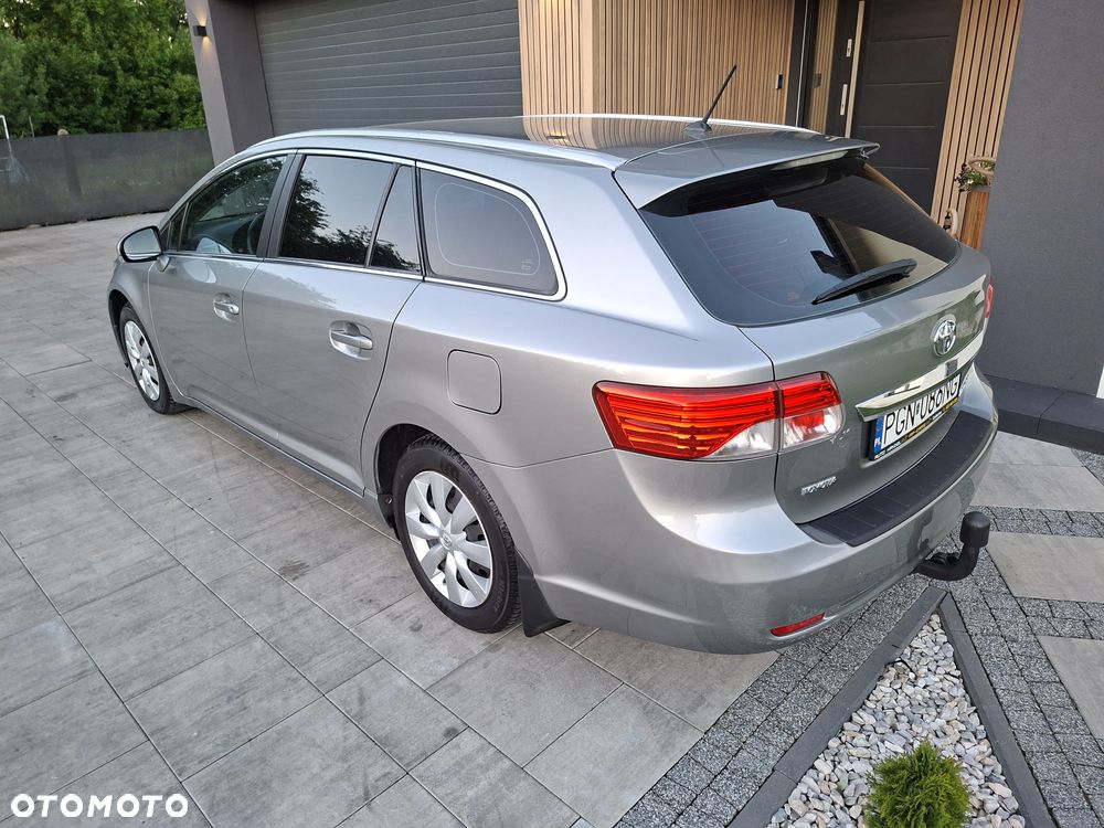 Toyota Avensis - 3