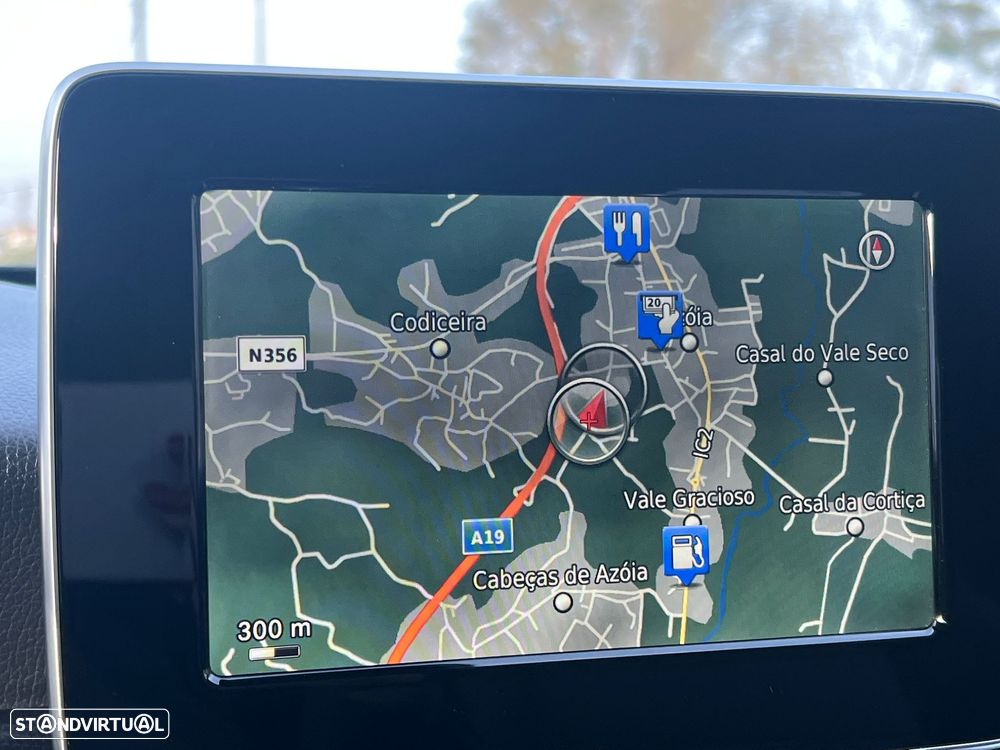 Mercedes-Benz CLA 180 d Shooting Brake AMG Line - 16