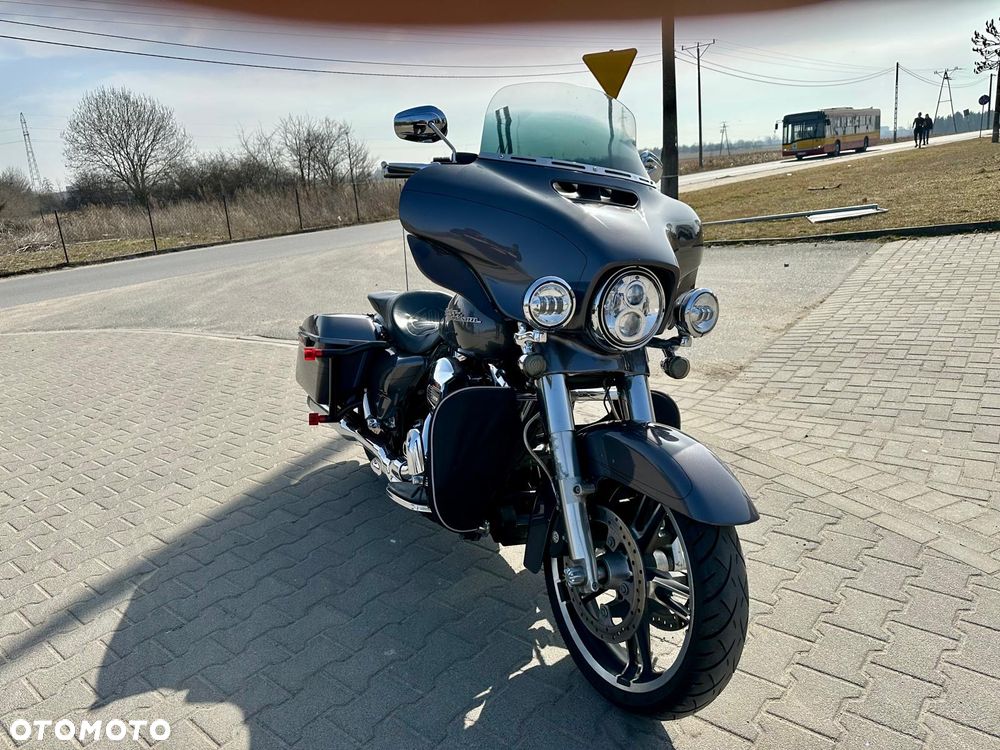 Harley-Davidson FLHXS Special - 2