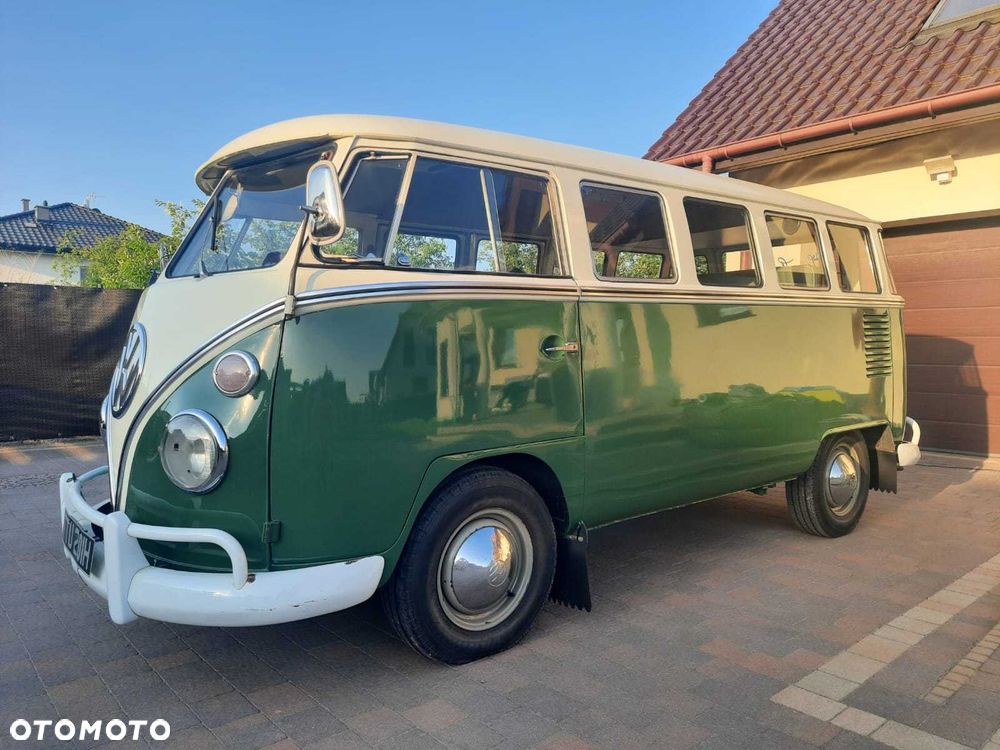 Volkswagen Transporter - 1