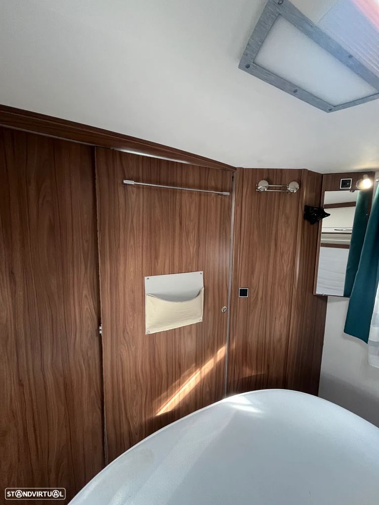 Pilote Essential 746 - 24