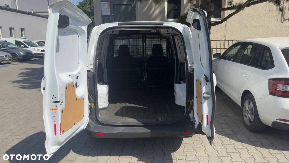 Ford Transit Courier - 6