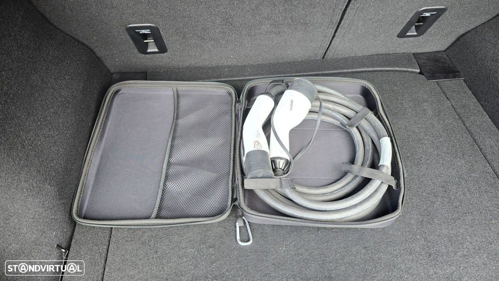 MG MG4 64 kWh Luxury - 57