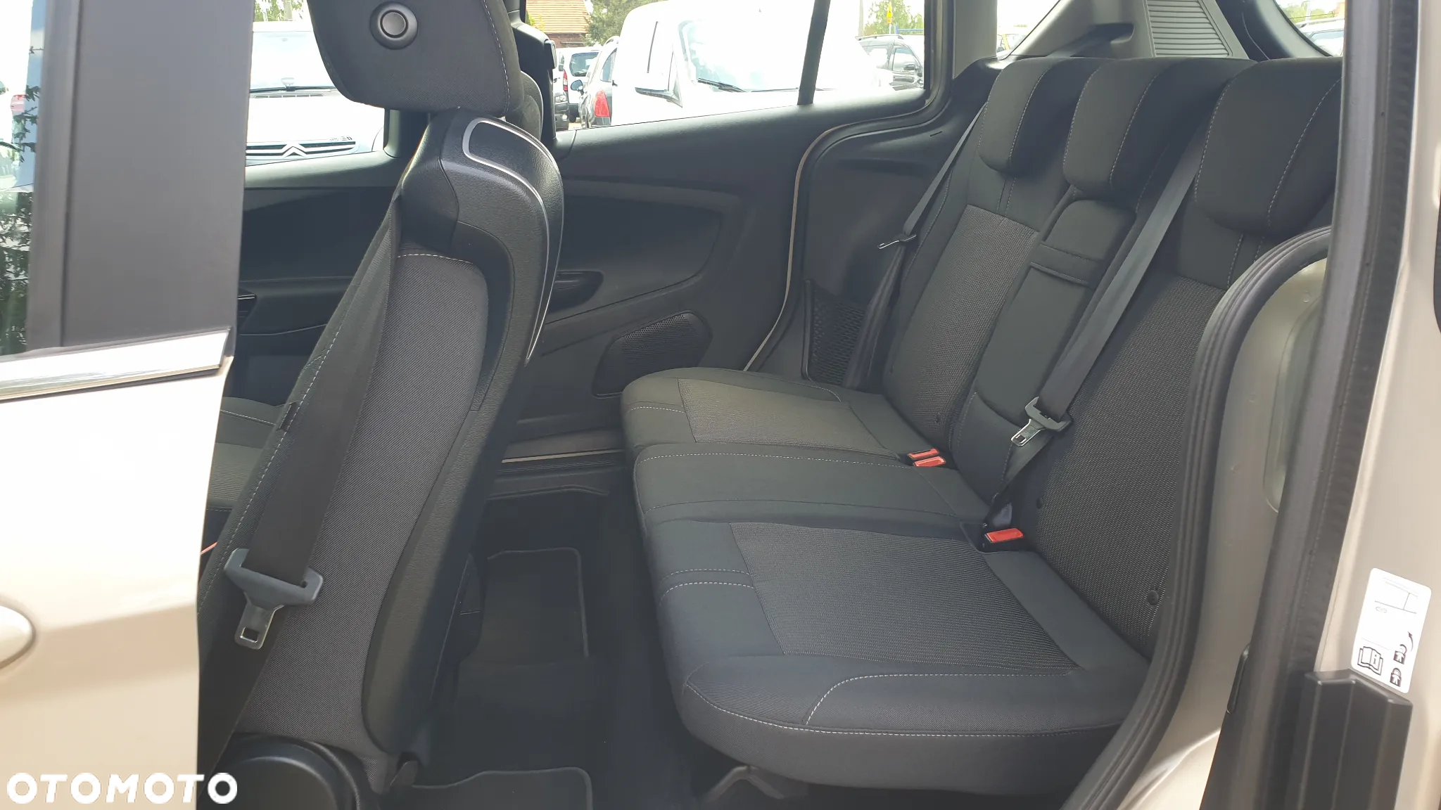 Ford B-MAX - 10