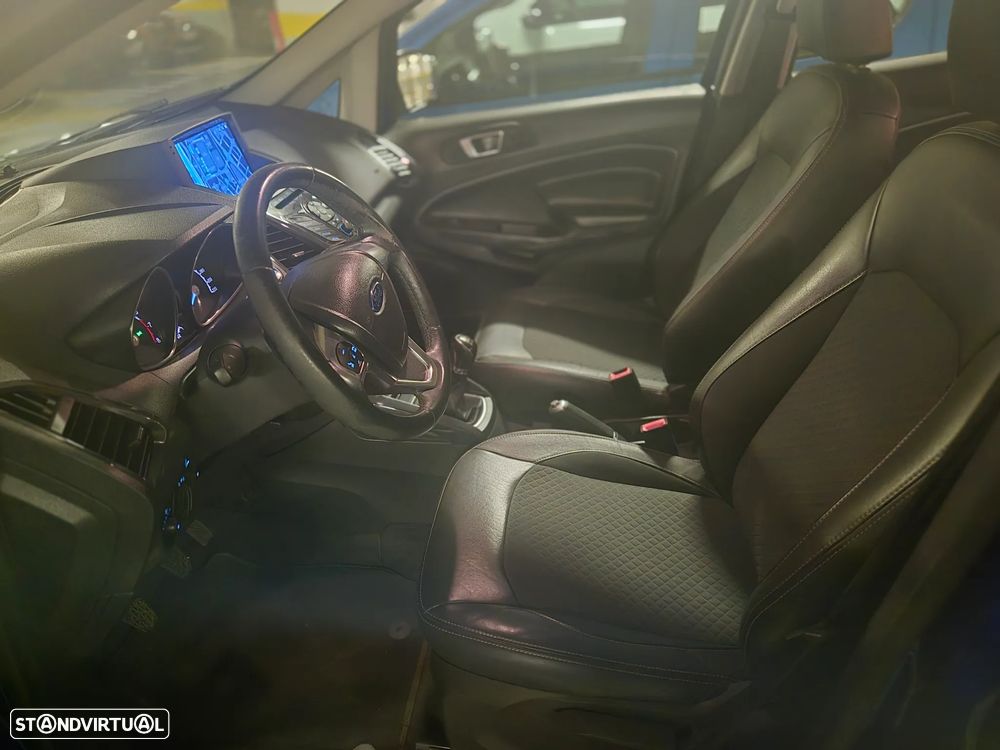 Ford EcoSport 1.0 EcoBoost Titanium - 16