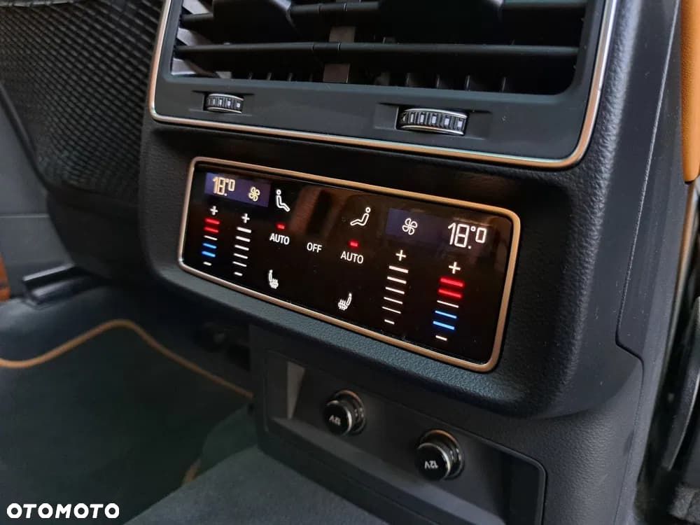 Audi SQ8 - 23