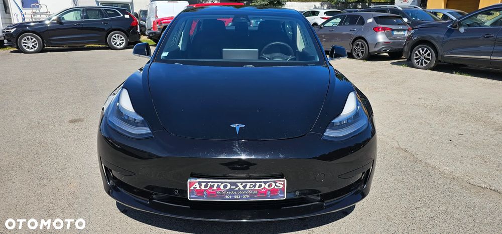 Tesla Model 3 Standard Reichweite Plus Hinterradantrieb - 11