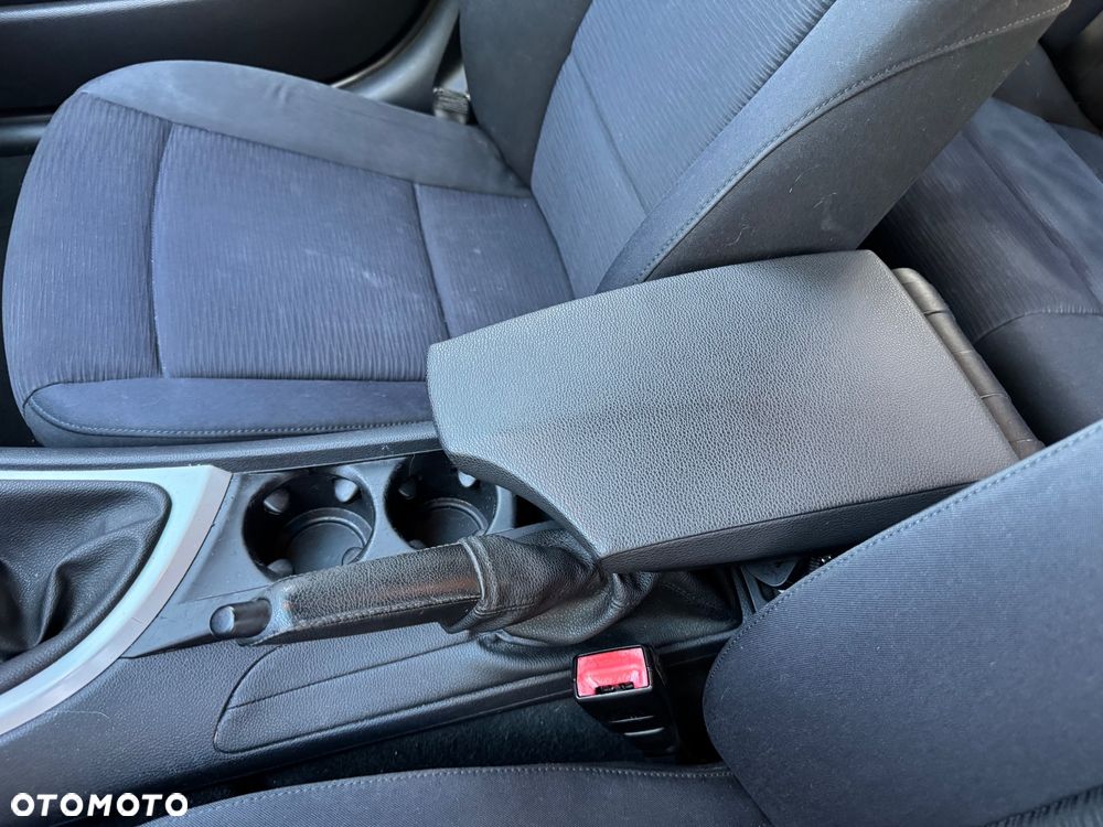 BMW Seria 1 - 16