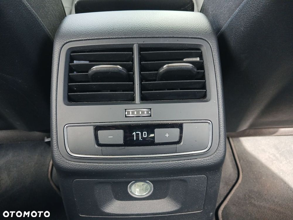 Audi A4 Limousine 35 TFSI S tronic - 25