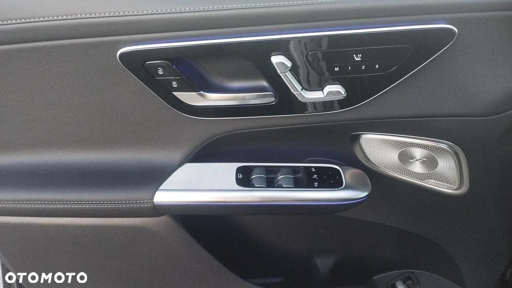 Mercedes-Benz GLC - 11