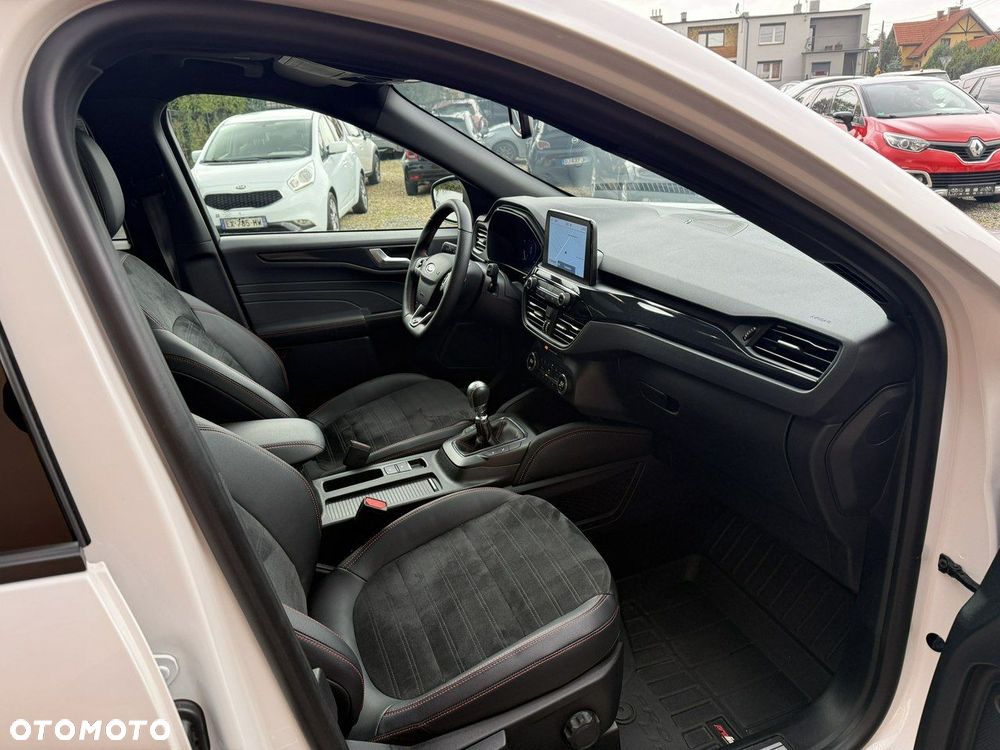 Ford Kuga - 23