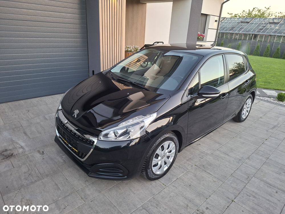 Peugeot 208 - 13