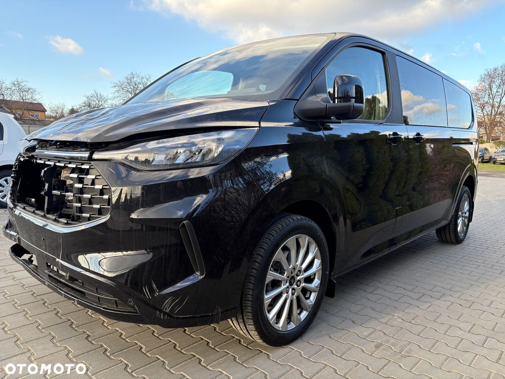 Ford Tourneo Custom 320 L2H1 VA Autm Titanium - 4