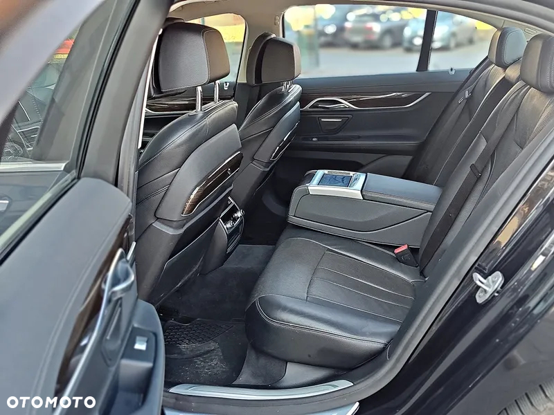 BMW Seria 7 730d xDrive - 15