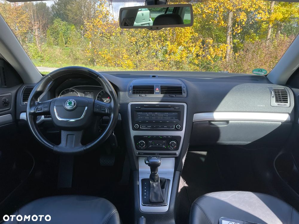 Skoda Octavia 1.8 TSI DSG Elegance - 24