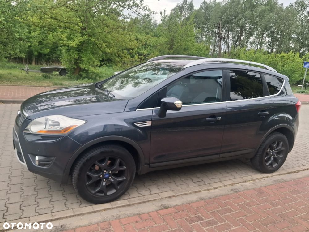 Ford Kuga 2.0 TDCi 2x4 Titanium - 12
