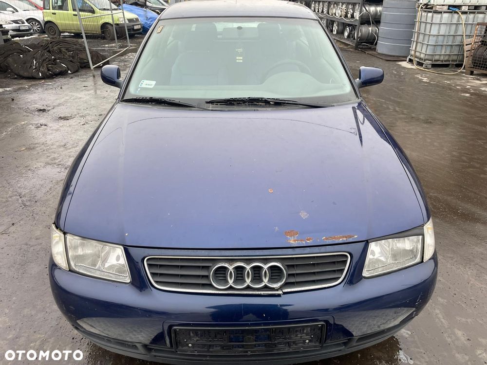 Audi A3 8L NA CZĘŚCI Kolor: LZ5K - 1