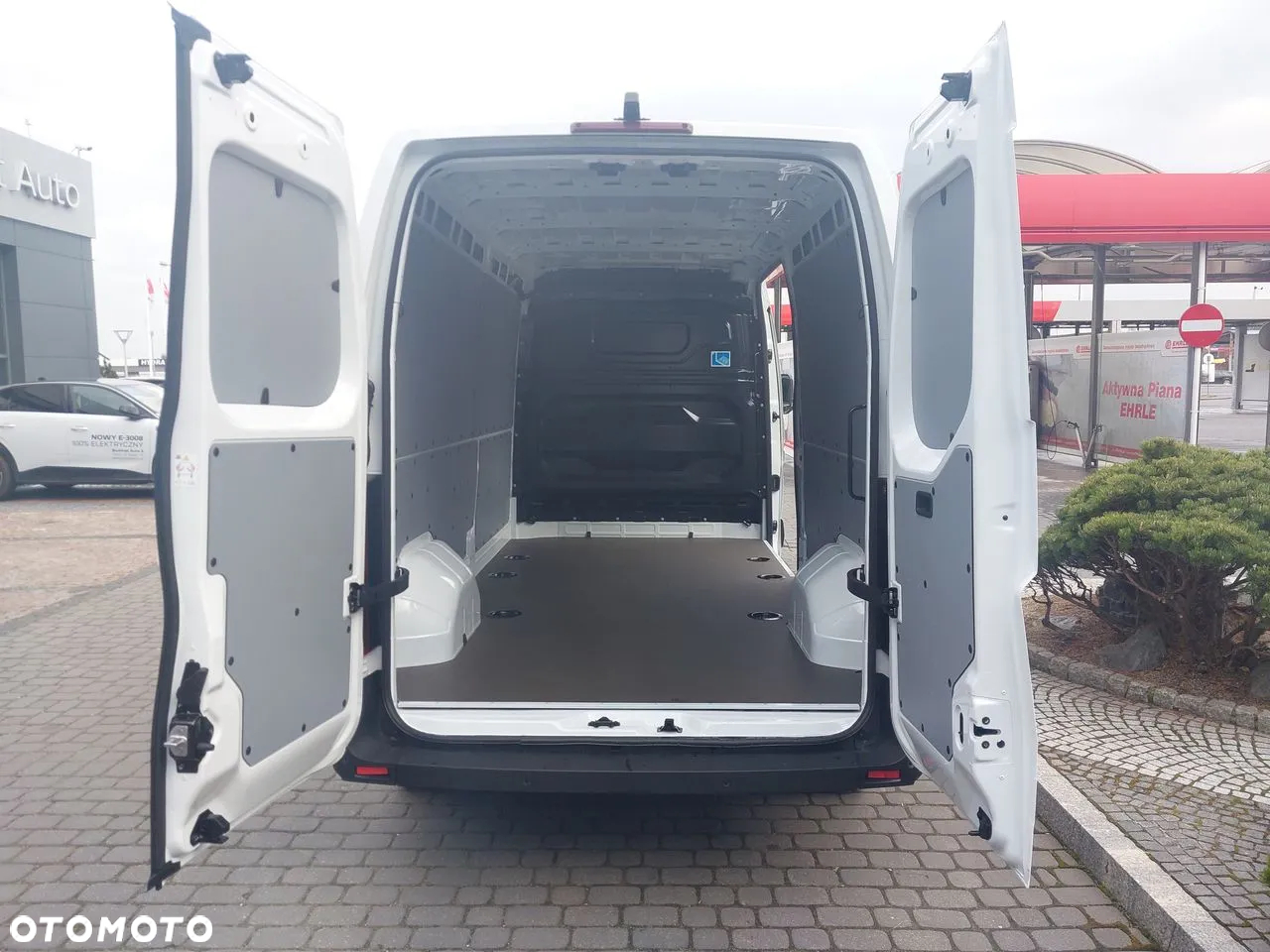 Nissan Interstar L3H2 - 8