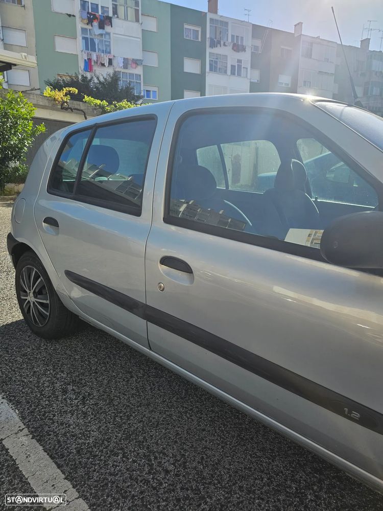 Renault Clio 1.2 - 5