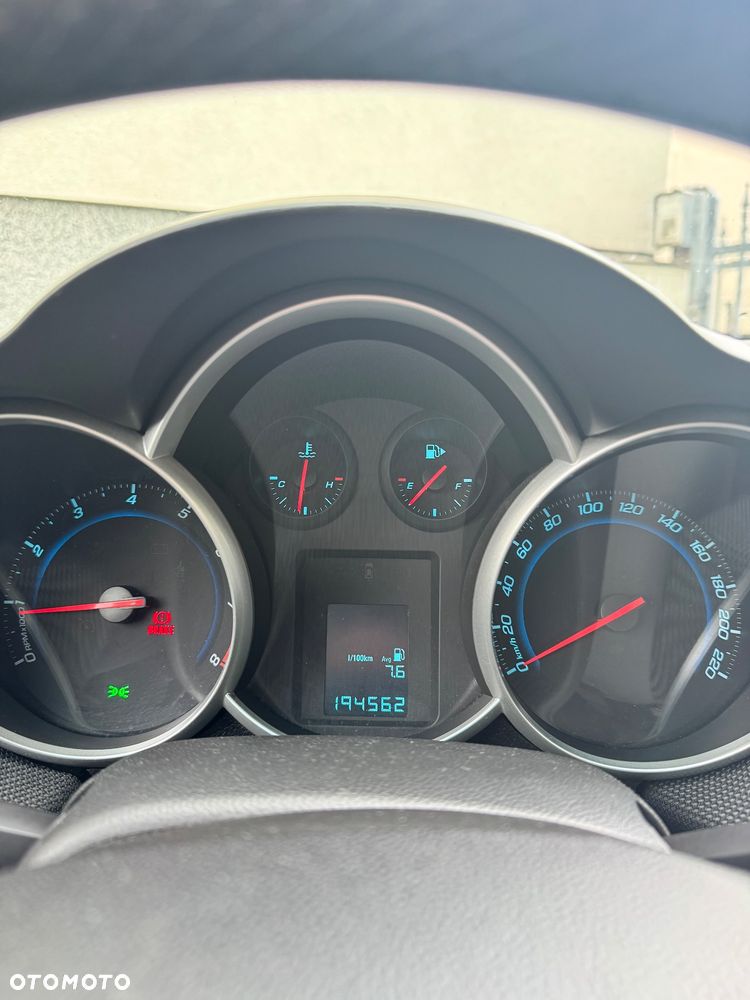 Chevrolet Cruze 1.6 LT - 13